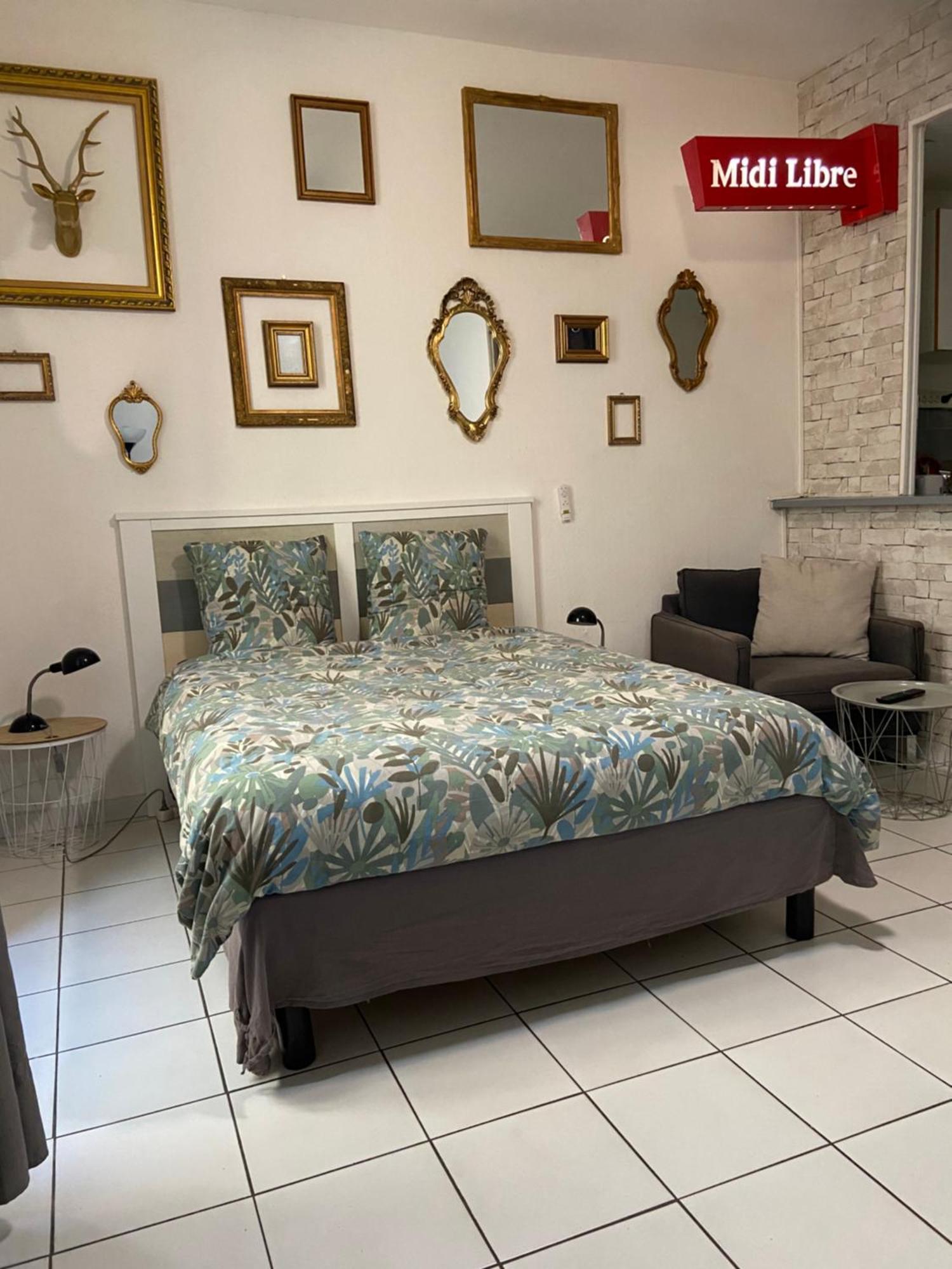 Studio Triangle Arene Gare Maison Carree Placette Ним Екстериор снимка